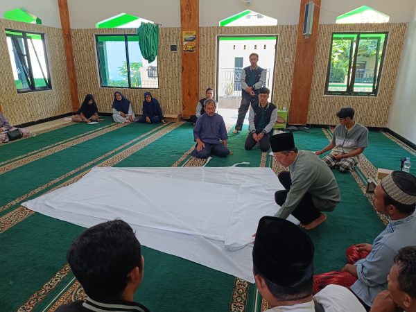 Pelatihan Pemulasaraan Jenazah di Masjid Nurul Ikhsan Dengan Narasumber Ustadz Tio Sutiyono